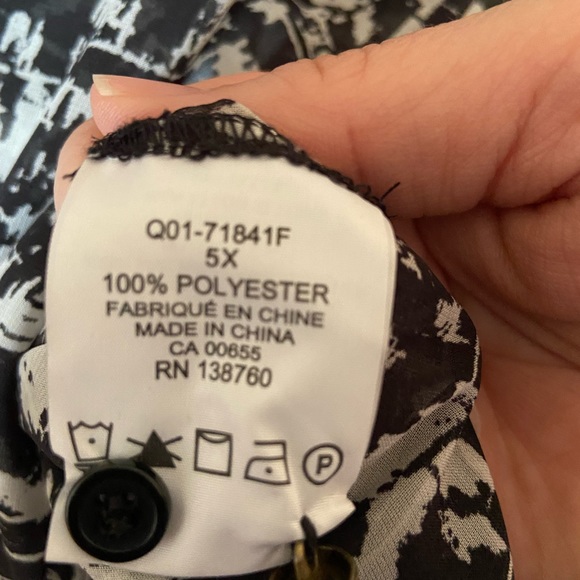 Pennington’s 5x black and white sheer tunic - Picture 5 of 5